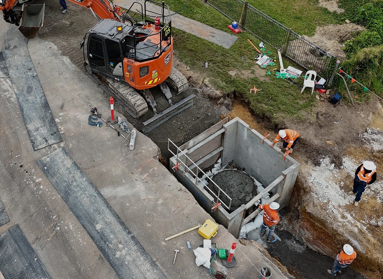 Grogan Road pipelaying